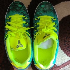 Kobe IX EM